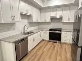 featured image of 1024 W Romneya Dr