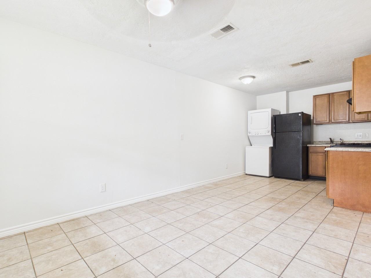 1906 Finfeather Rd #B - Photo 3 of 17