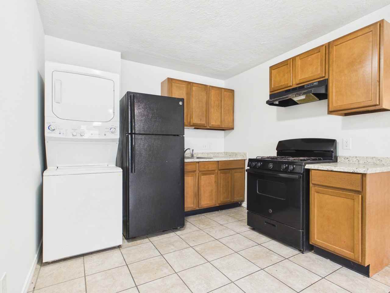 1906 Finfeather Rd #B - Photo 6 of 17