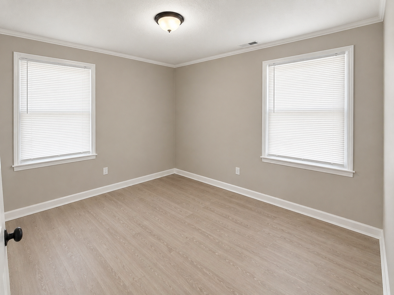 1235 Elmer St #1 - Photo 5 of 8