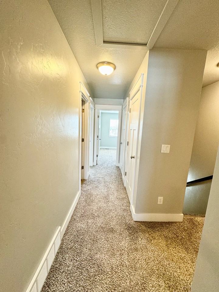 437 W 1420 N #102 - Photo 6 of 15
