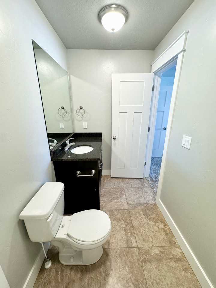 437 W 1420 N #102 - Photo 7 of 15