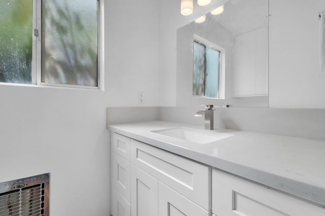 4745 Choctaw Dr #3 - Photo 3 of 19