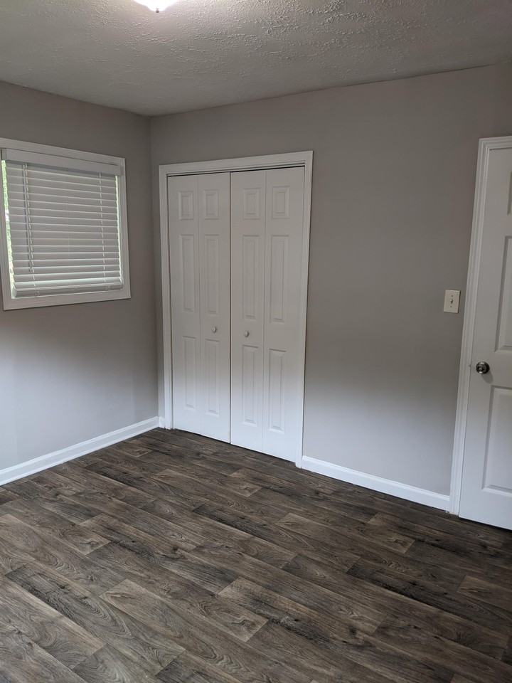 1144 Regis Rd Se #1 - Photo 4 of 16