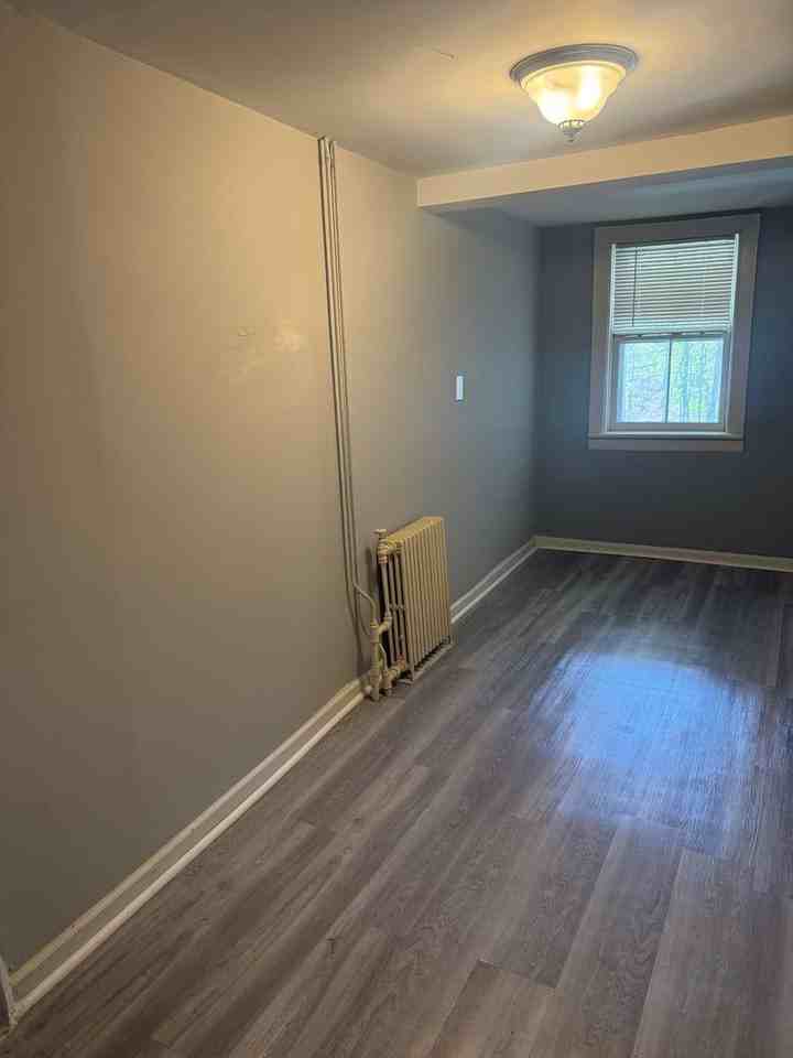 364 Angola Rd - Photo 4 of 20