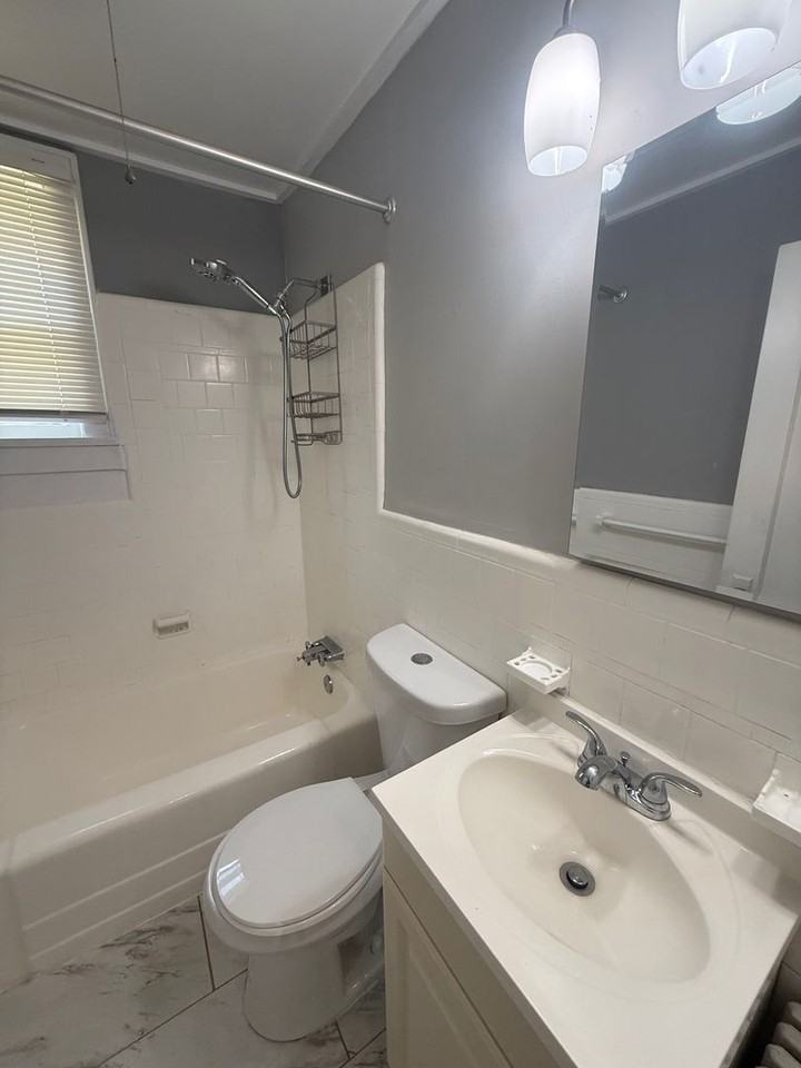 364 Angola Rd - Photo 5 of 20