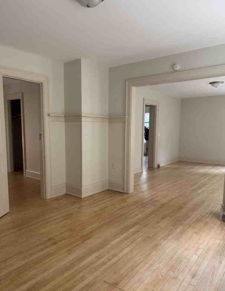 2931 N Bartlett Ave - Photo 3 of 11