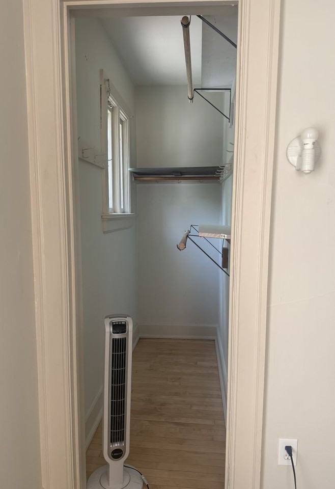2931 N Bartlett Ave - Photo 4 of 11