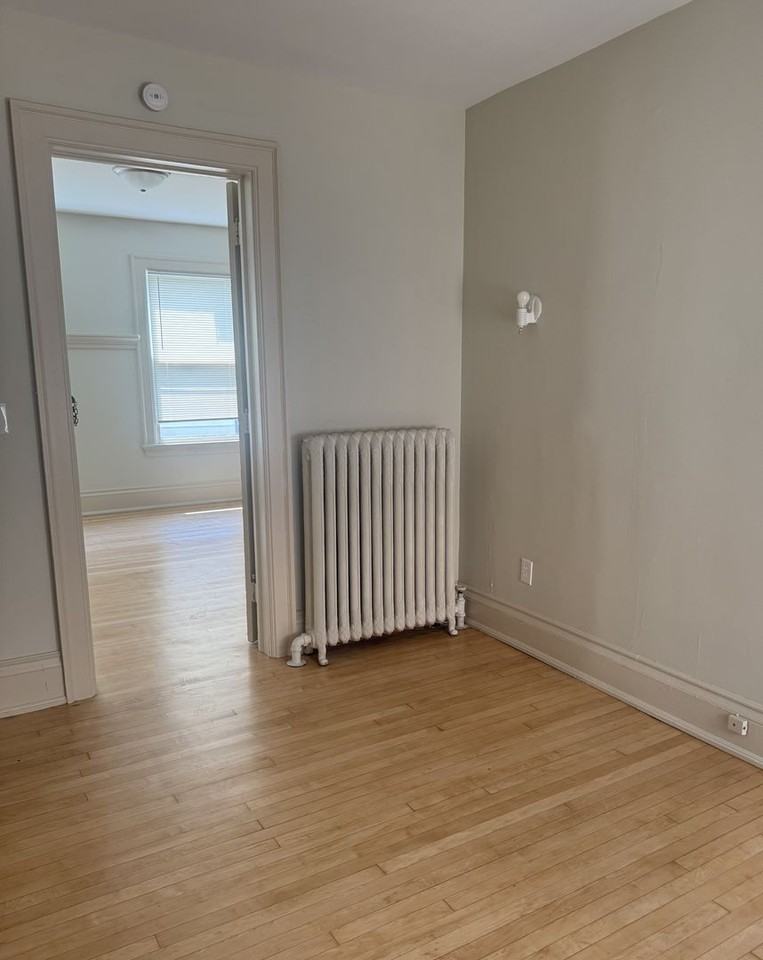 2931 N Bartlett Ave - Photo 5 of 11