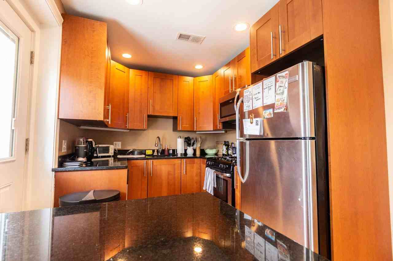 26 Linden St - Photo 5 of 14