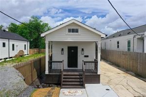 featured image of 2311 Saint Anthony St #1A