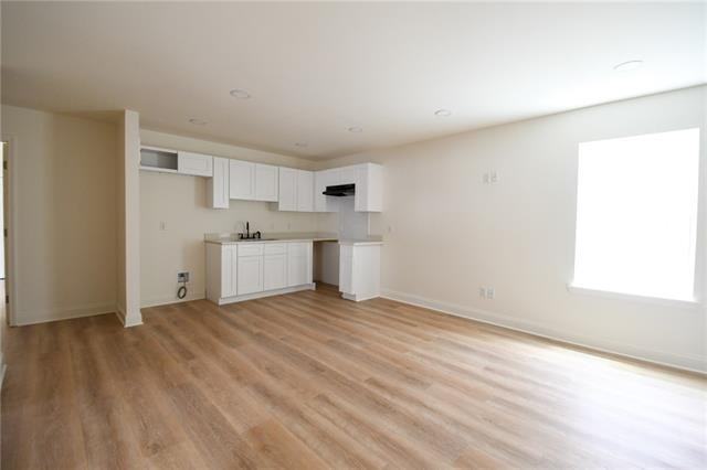 2311 Saint Anthony St #1B - Photo 5 of 7