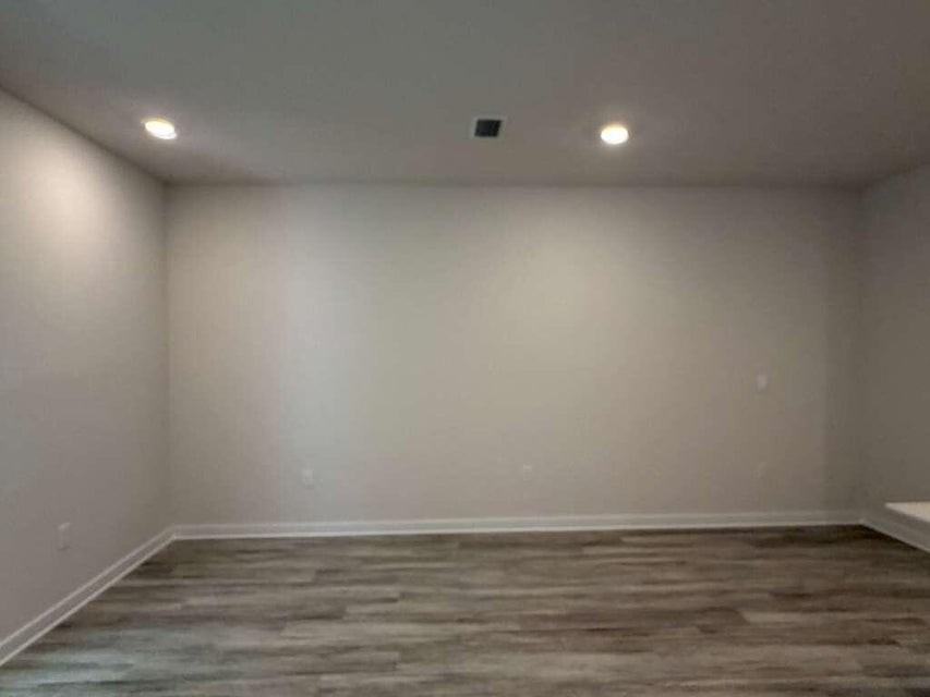 47 S Main Deck Dr #1 - Photo 3 of 19