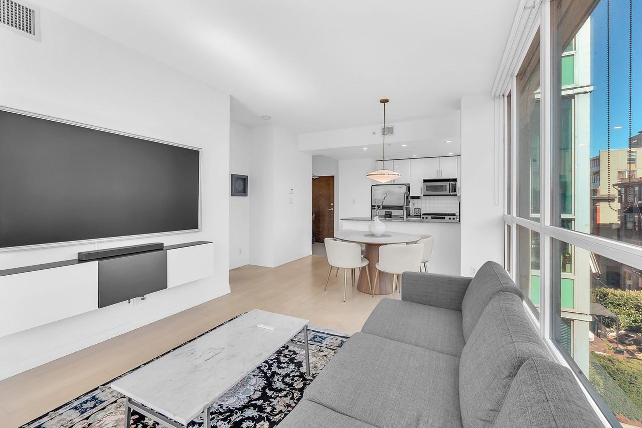 138 Esplanade Avenue #601 - Photo 3 of 31