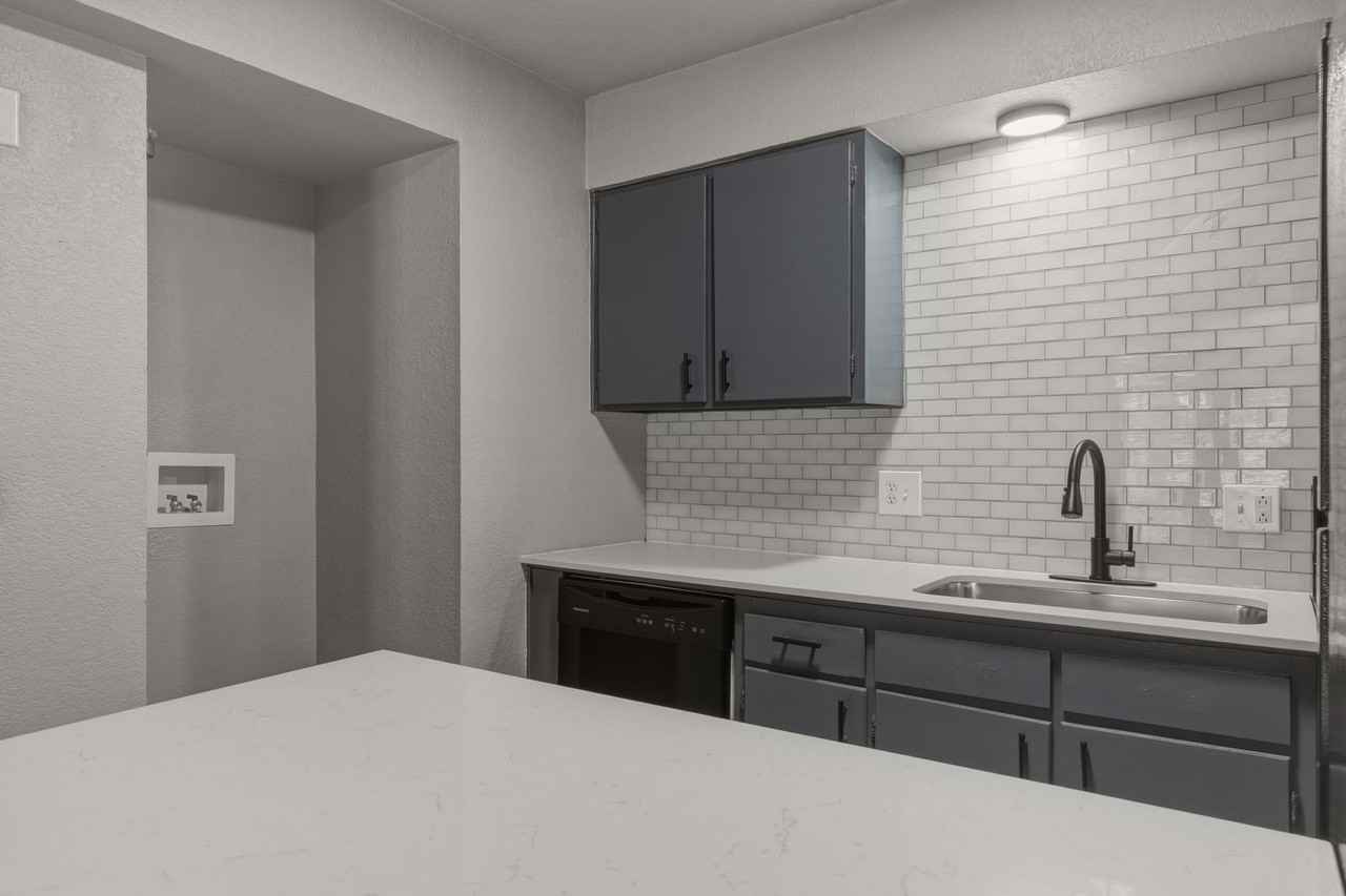Timberwood Apartments - Photo 4 of 27