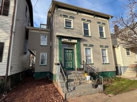 featured image of 300 Redmond St