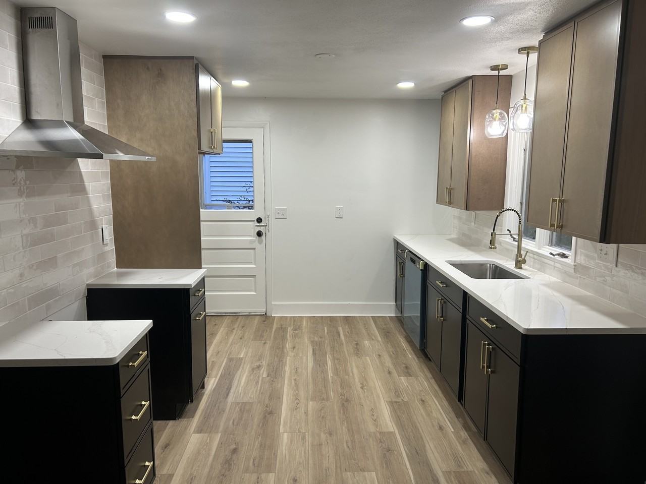 149 Brookdale Park #1 - Photo 2 of 11