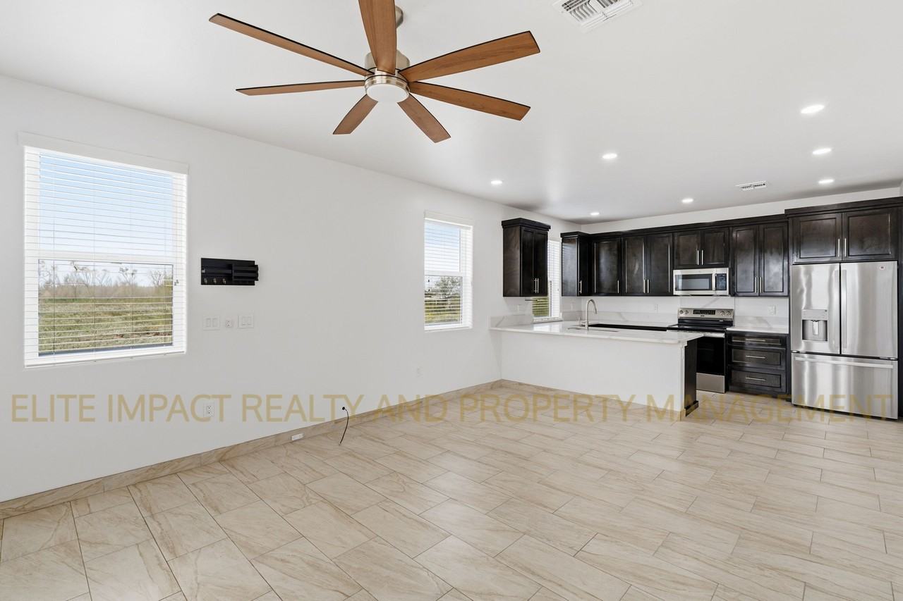 13691 E Pocketknife Dr #B - Photo 3 of 21