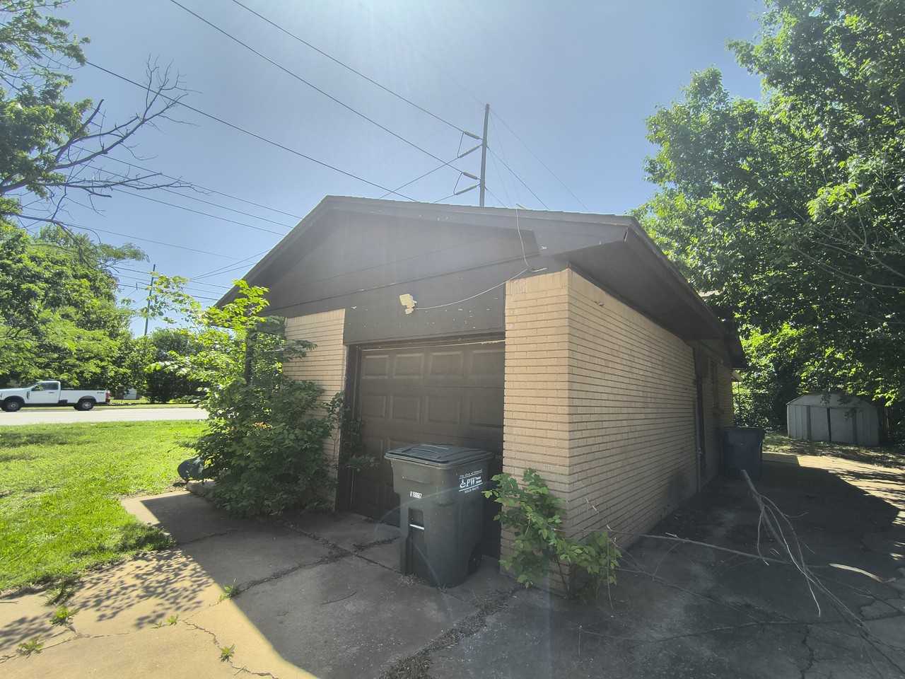 140 Ridgecrest Rd #1 - Photo 3 of 26