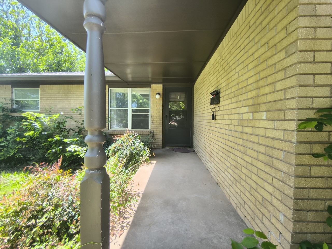 140 Ridgecrest Rd #1 - Photo 5 of 26