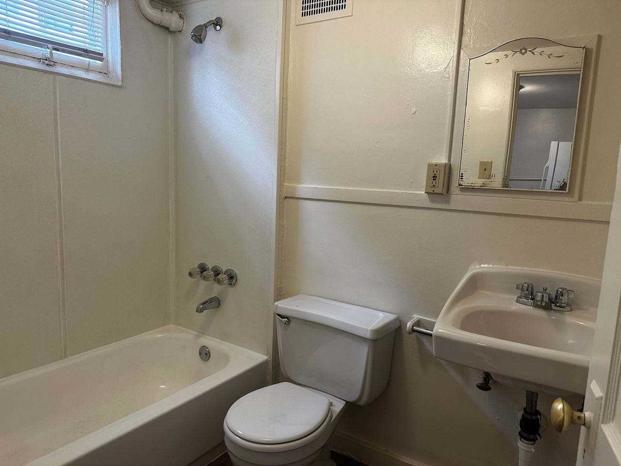 1809 10th Avenue - Photo 3 of 50