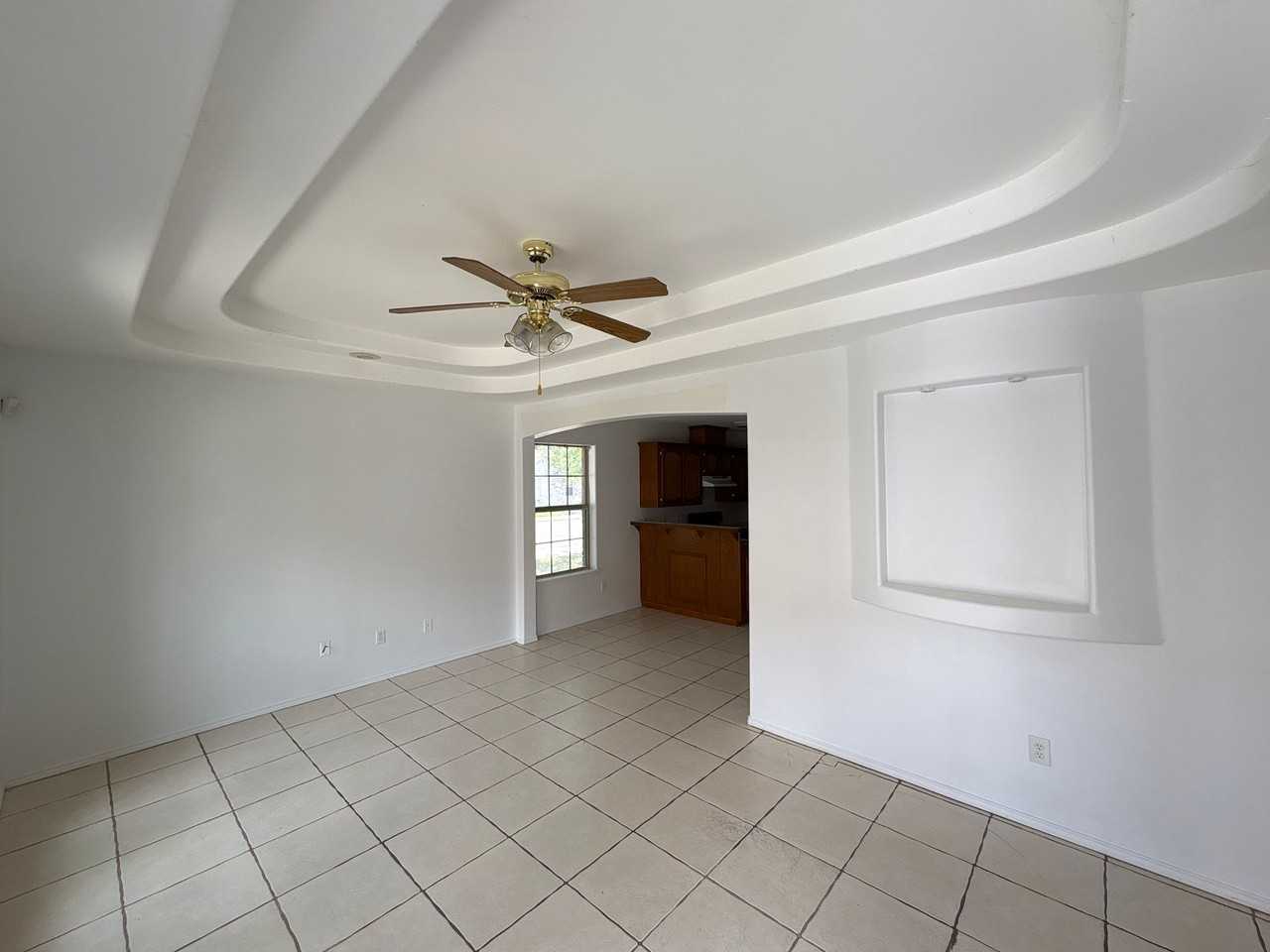 2207 Candlelight Ln #4 - Photo 4 of 11