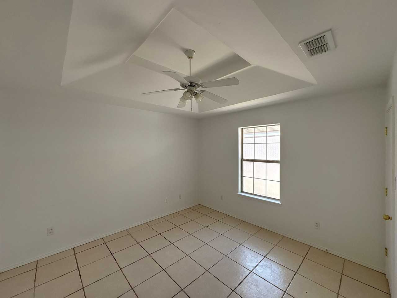2207 Candlelight Ln #4 - Photo 7 of 11