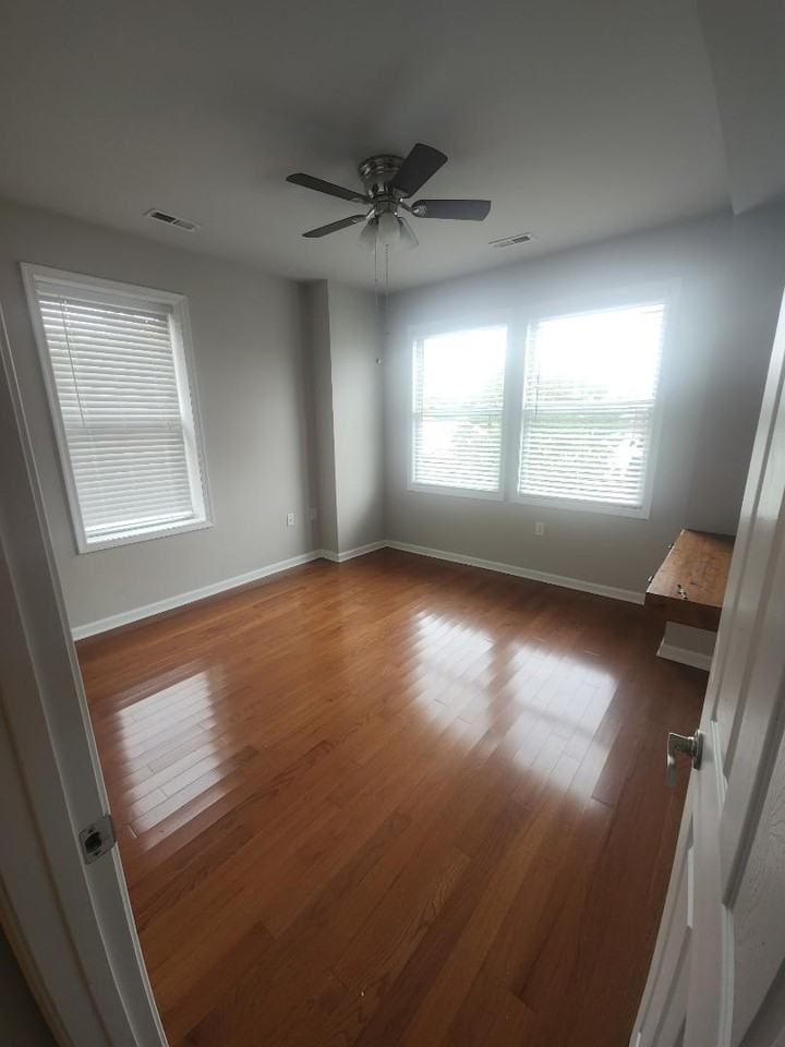 526 N Market St #301 - Photo 3 of 13