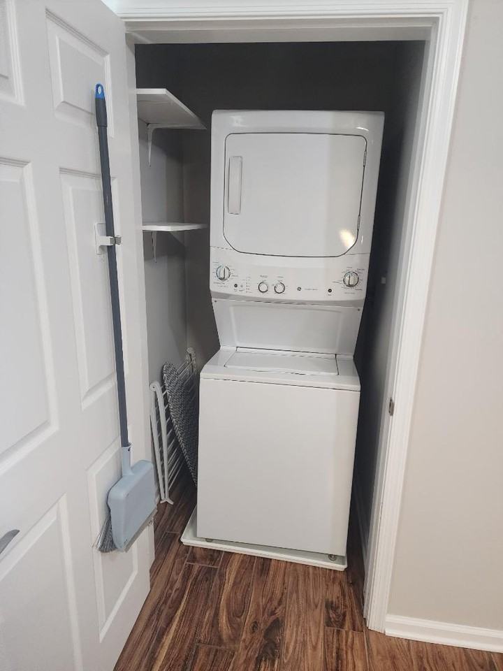 526 N Market St #301 - Photo 7 of 13