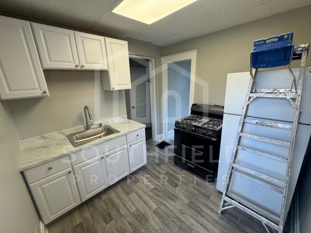3735 Lovell Ave #1 - Photo 2 of 26