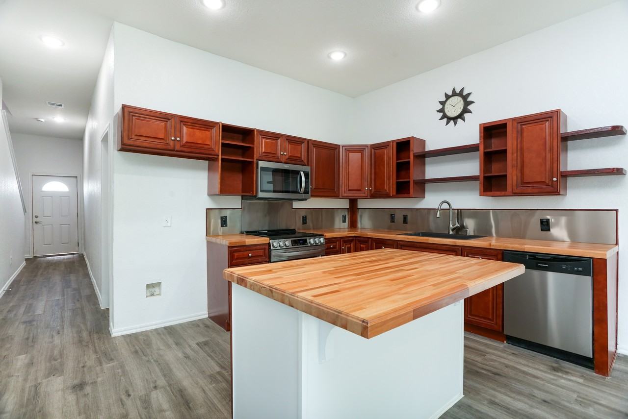 8611 Key Windy Way #2 - Photo 5 of 20