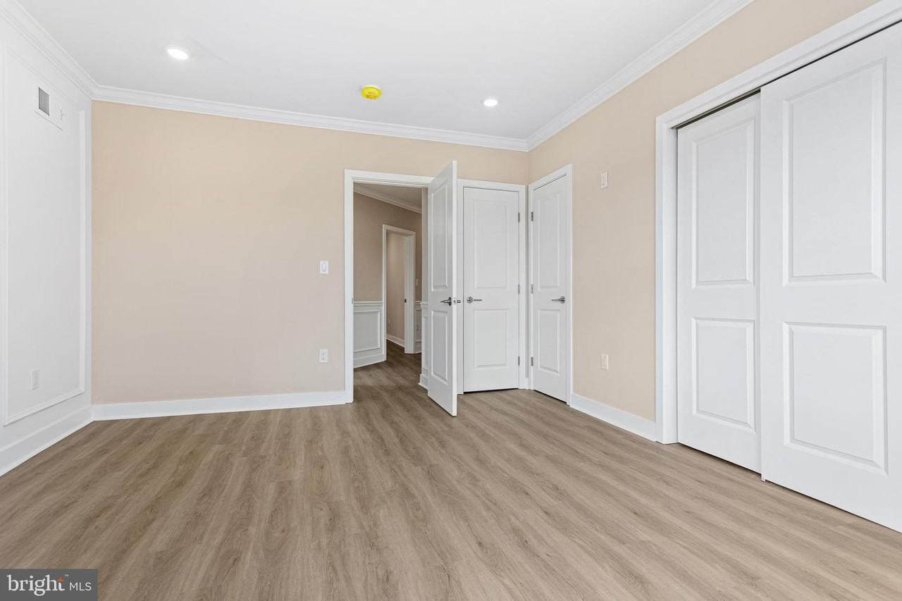 806 S 56th St #1 - Photo 6 of 16