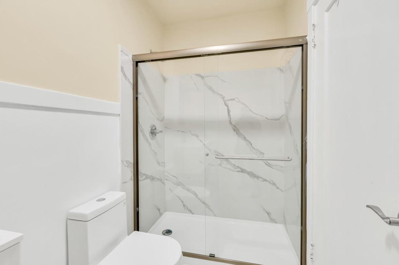 2114 23rd St #2 - Photo 2 of 34