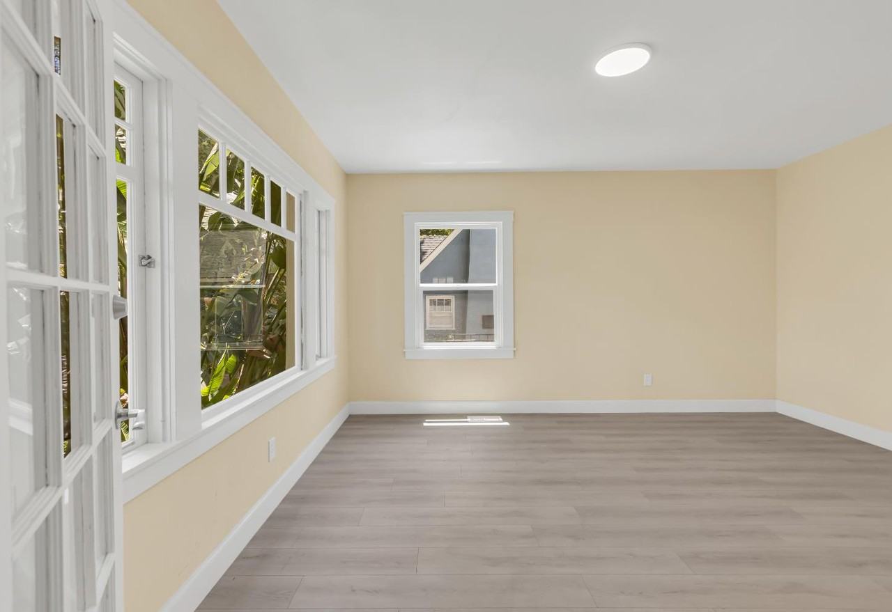 2114 23rd St #2 - Photo 4 of 34