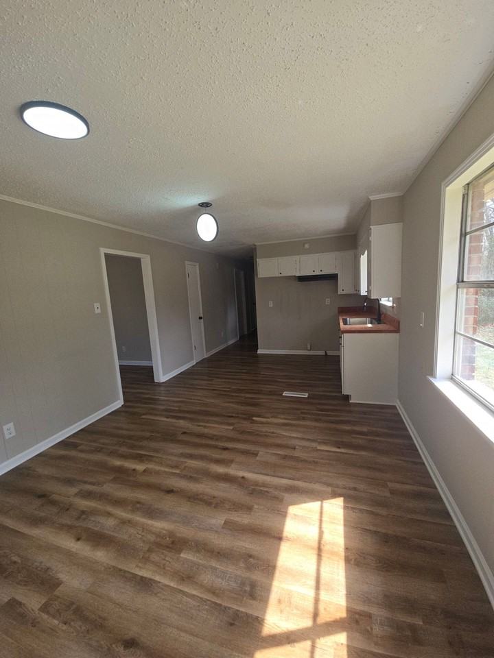 134 Young St #1 - Photo 4 of 13