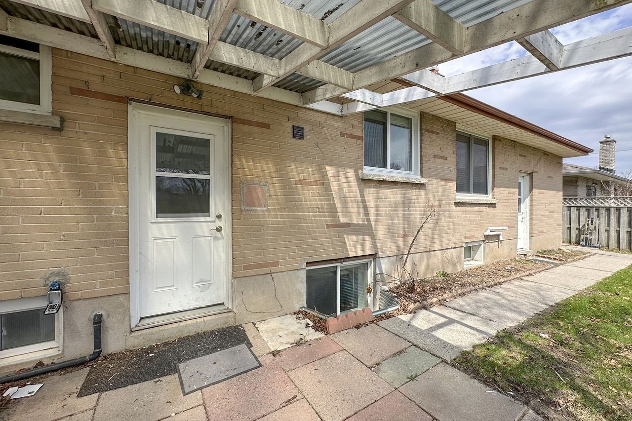447 Cunningham Ave #BS - Photo 4 of 25