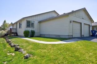 886 Ne Hidden Valley Dr #1 - Photo 1 of 1