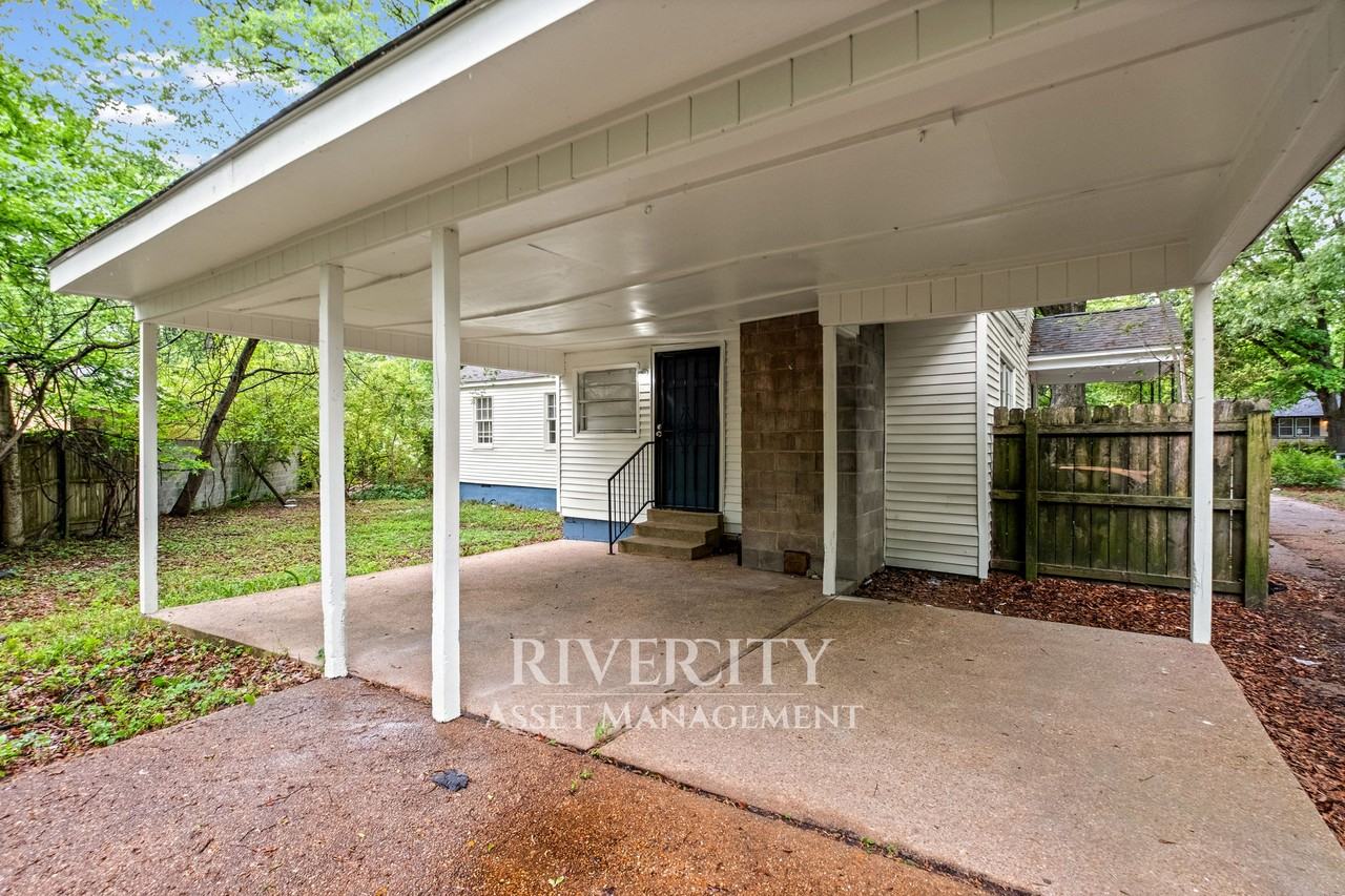 4078 Dunn Rd #1 - Photo 3 of 13