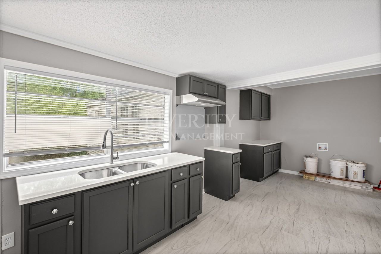 4078 Dunn Rd #1 - Photo 4 of 13