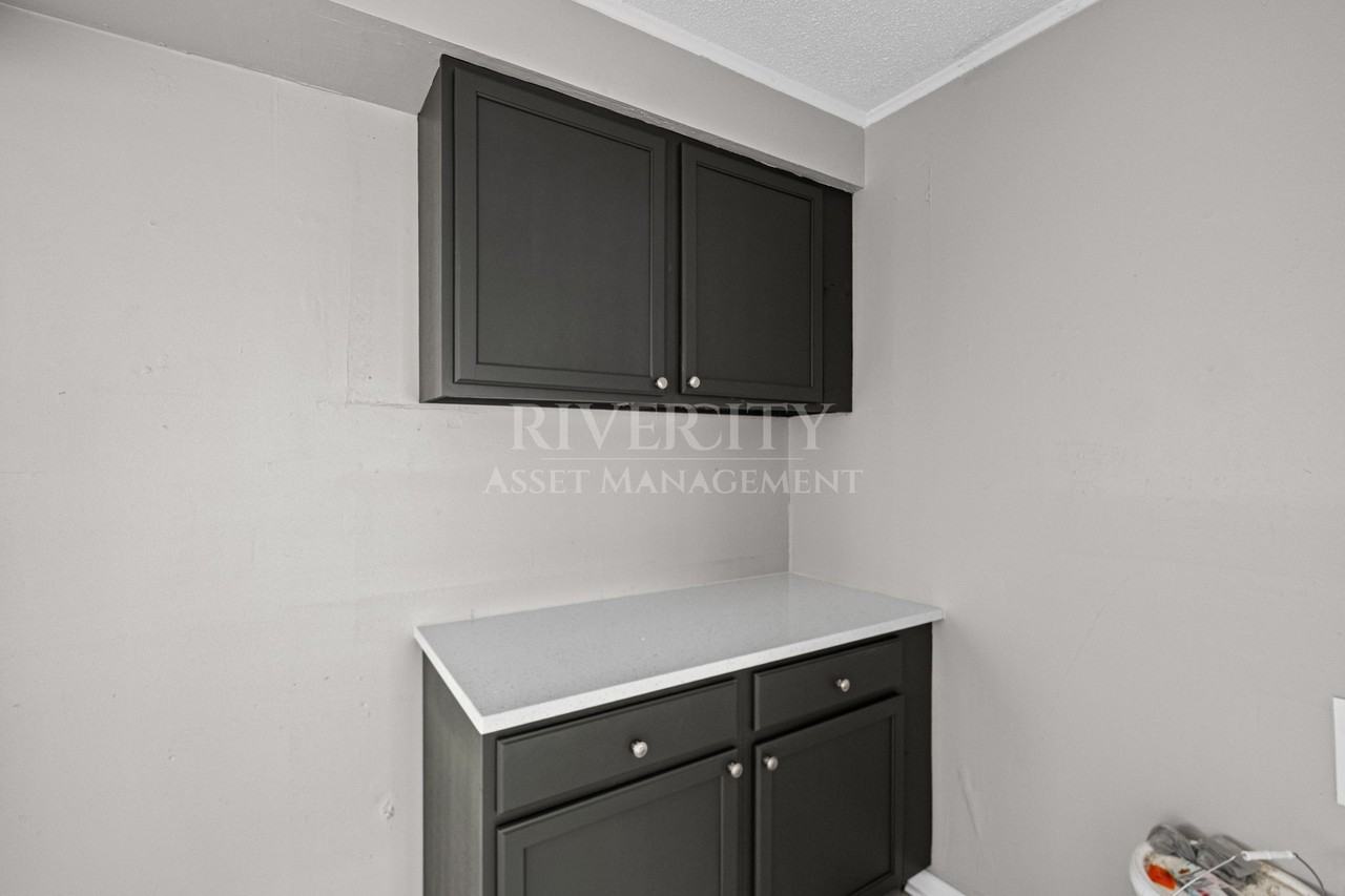 4078 Dunn Rd #1 - Photo 6 of 13