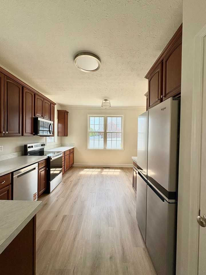 129 Forever Ct #1 - Photo 7 of 27