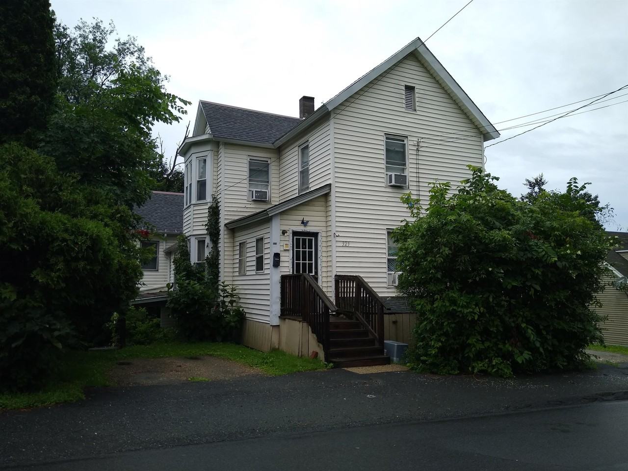 323 Lenox Ave #2 - Photo 6 of 6