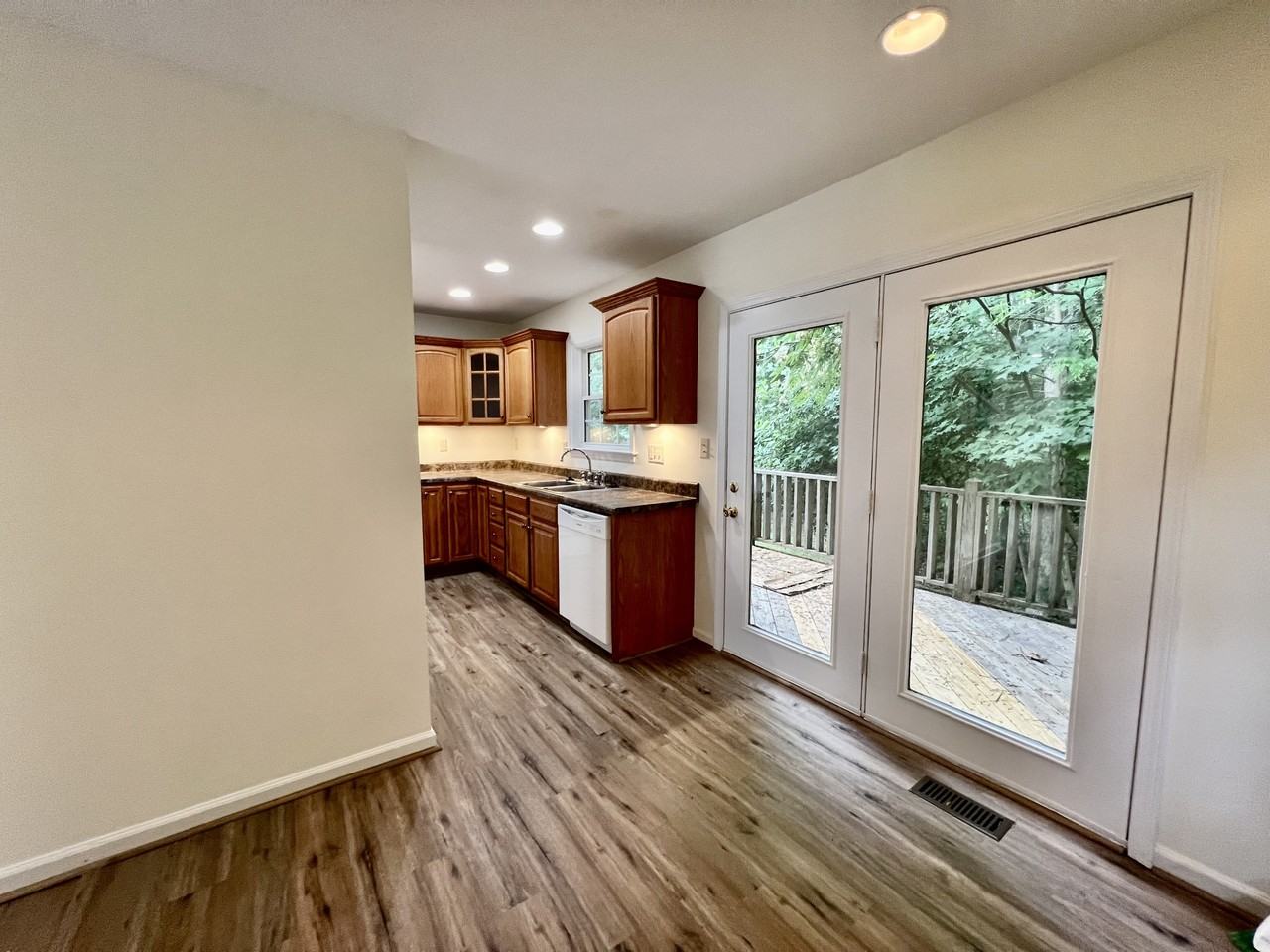 14 Sirenas WayUnit B #B - Photo 5 of 24