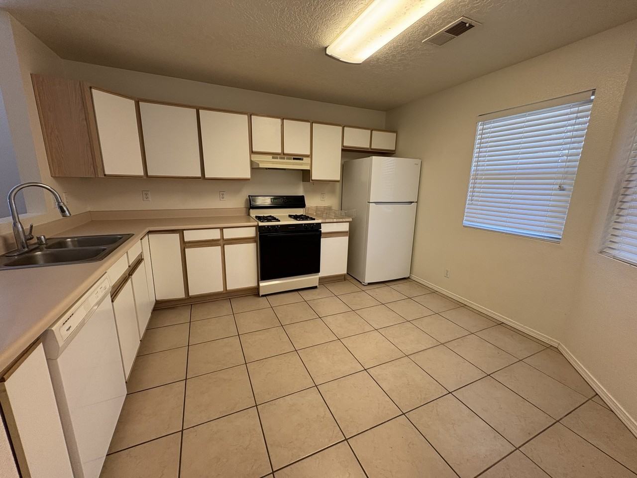 3190 Wingate Meadows Dr Ne #1 - Photo 3 of 13