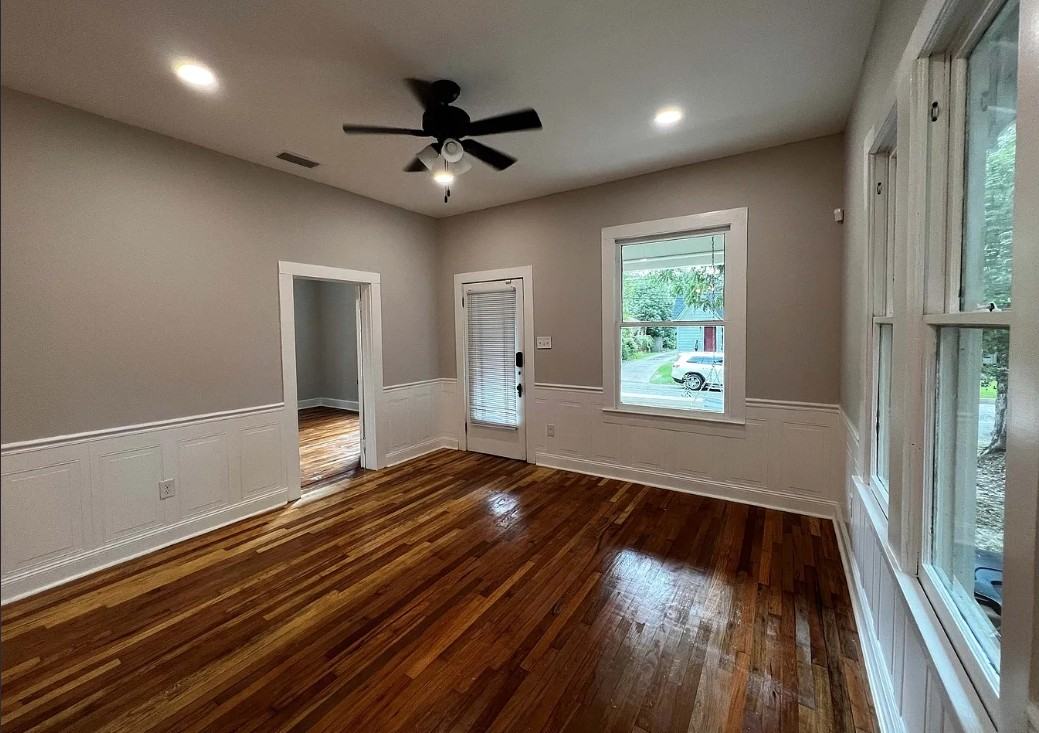 209 S Fulton St #1 - Photo 3 of 22