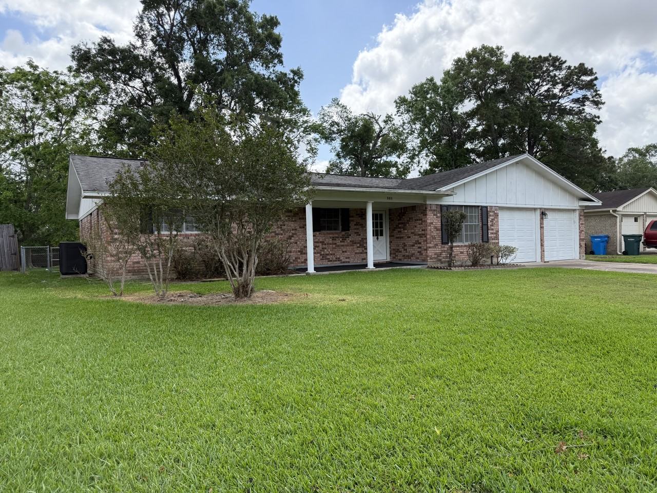 880 Lockwood Dr #1 - Photo 3 of 29