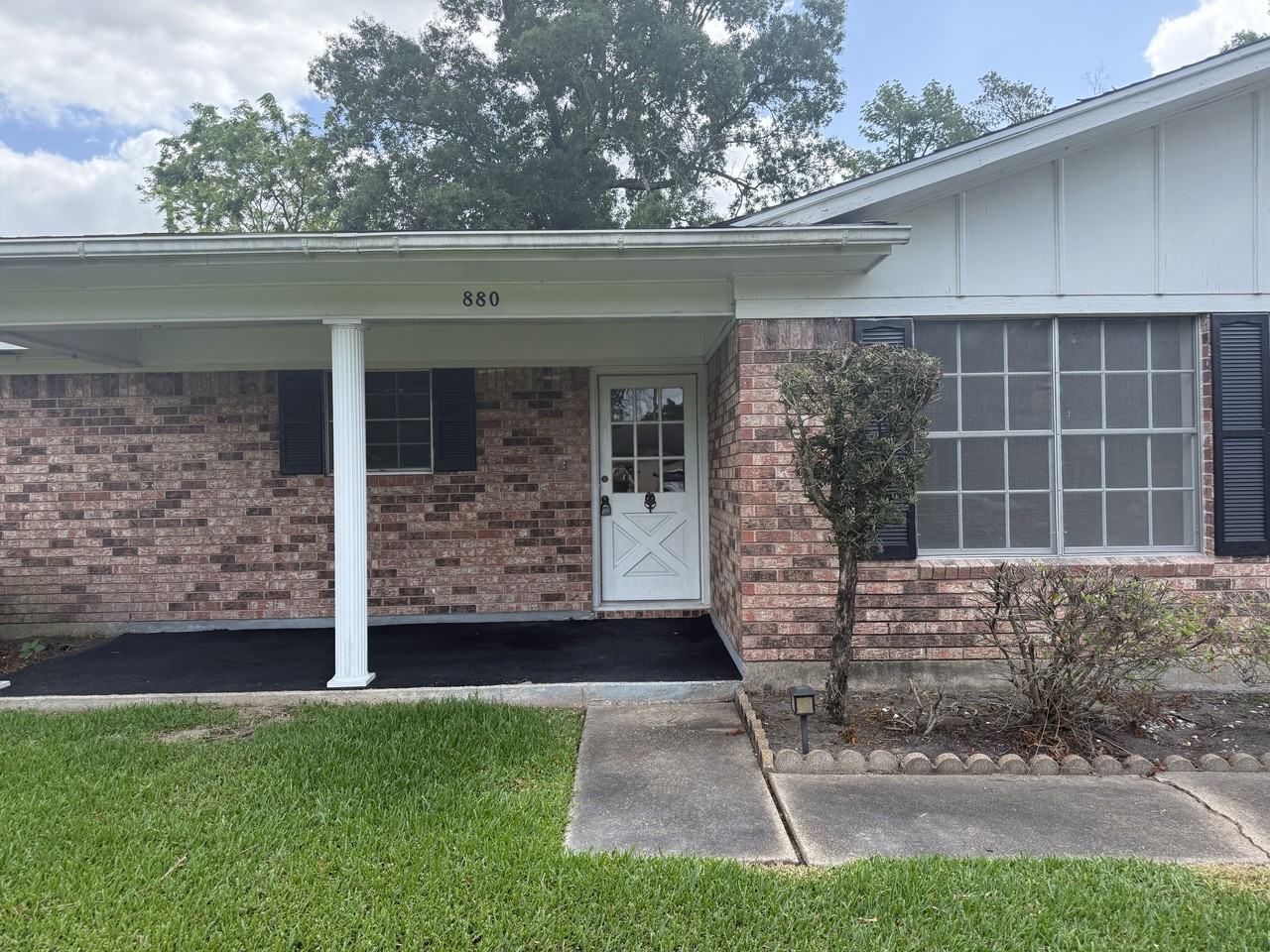 880 Lockwood Dr #1 - Photo 5 of 29