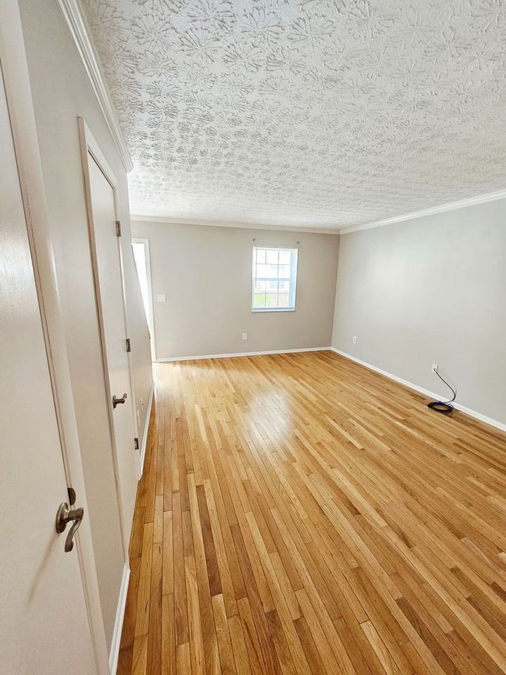 3054 Dorris Ave - Photo 3 of 33