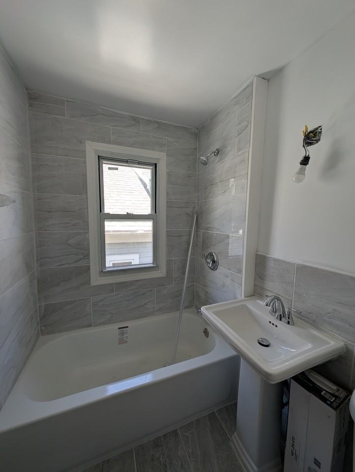 507 Lisbon Ave #2 - Photo 7 of 9