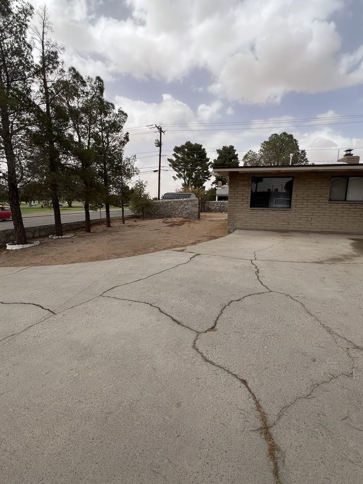 10301 Album Ave #1 - Photo 2 of 18